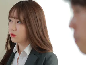 FC2PPV-2953611,FC2PPV-2953611 [Không kiểm duyệt] "Cái của quý to đó có chạm vào tôi không?" cô gái trẻ ngây thơ này nói một cách thích thú. Trên thực tế, cô ấy là một con điếm chính hiệu, vui vẻ liếm lỗ hậu môn bẩn thỉu của ông già. Cô ấy cong lưng và xuất tinh như điên trên một con cặc khổng lồ chạm tới rốn của cô ấy