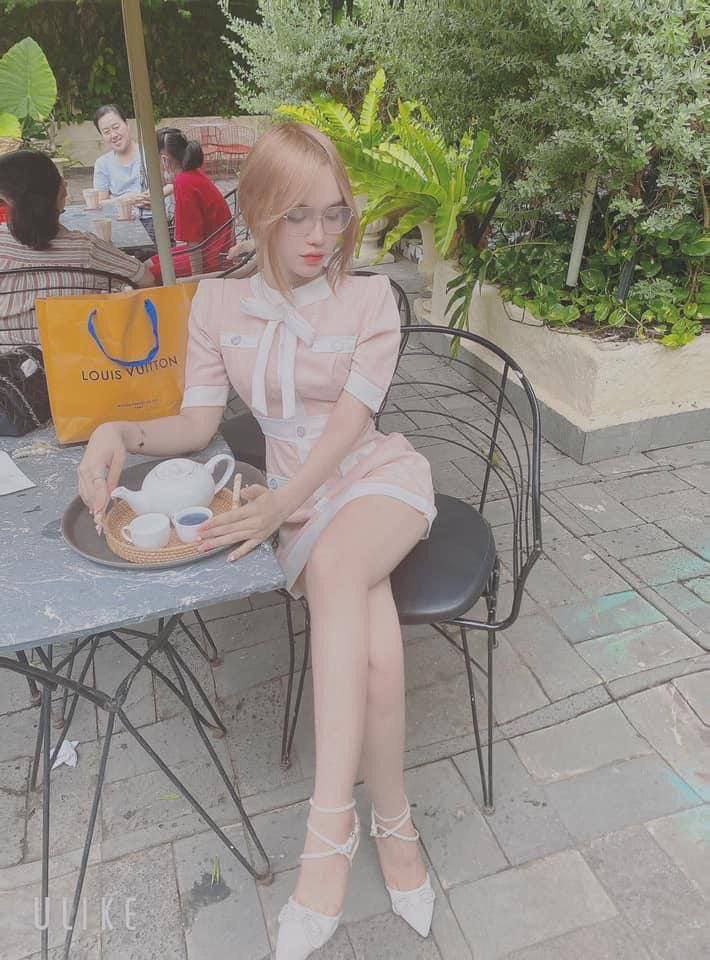 Đem lồn đẹp cho xã hội đen địt để xóa nợ