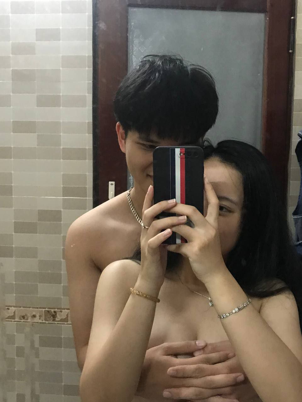 Chồng yếu sinh lý vợ ngoại tình địt nhau cực dâm