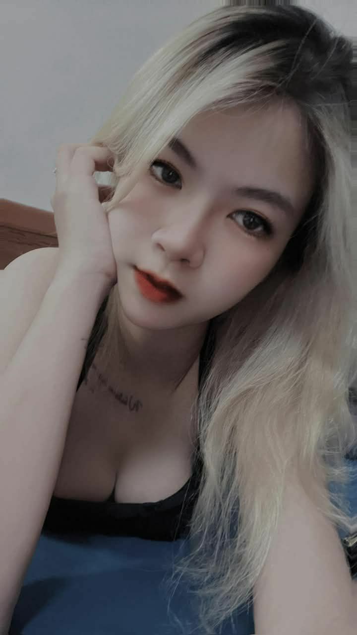 Any trym bé, nữ học sinh có ước muốn xxx với củ to hơn và nó đã thành hiện thực